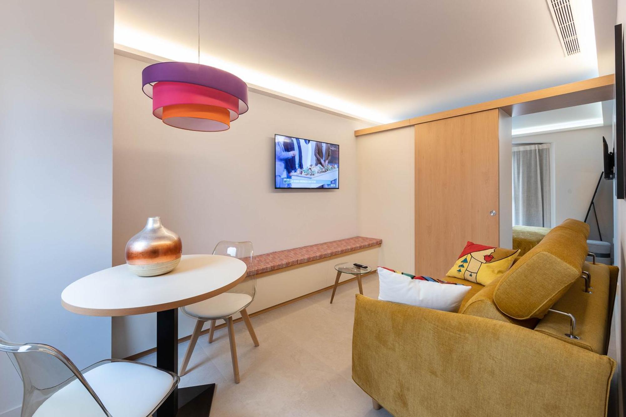 C&C Apartments Figueres  Exteriör bild