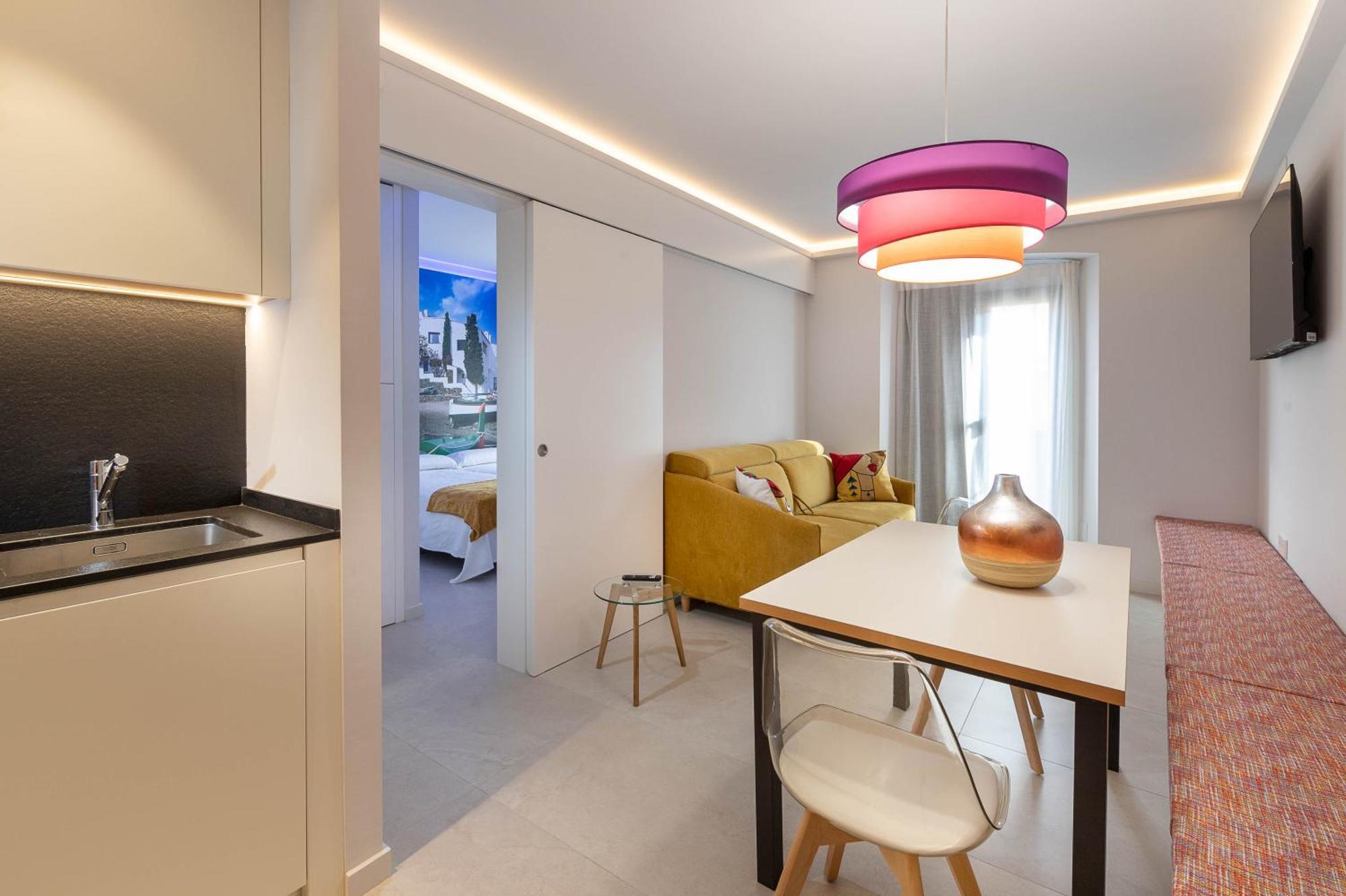 C&C Apartments Figueres  Exteriör bild